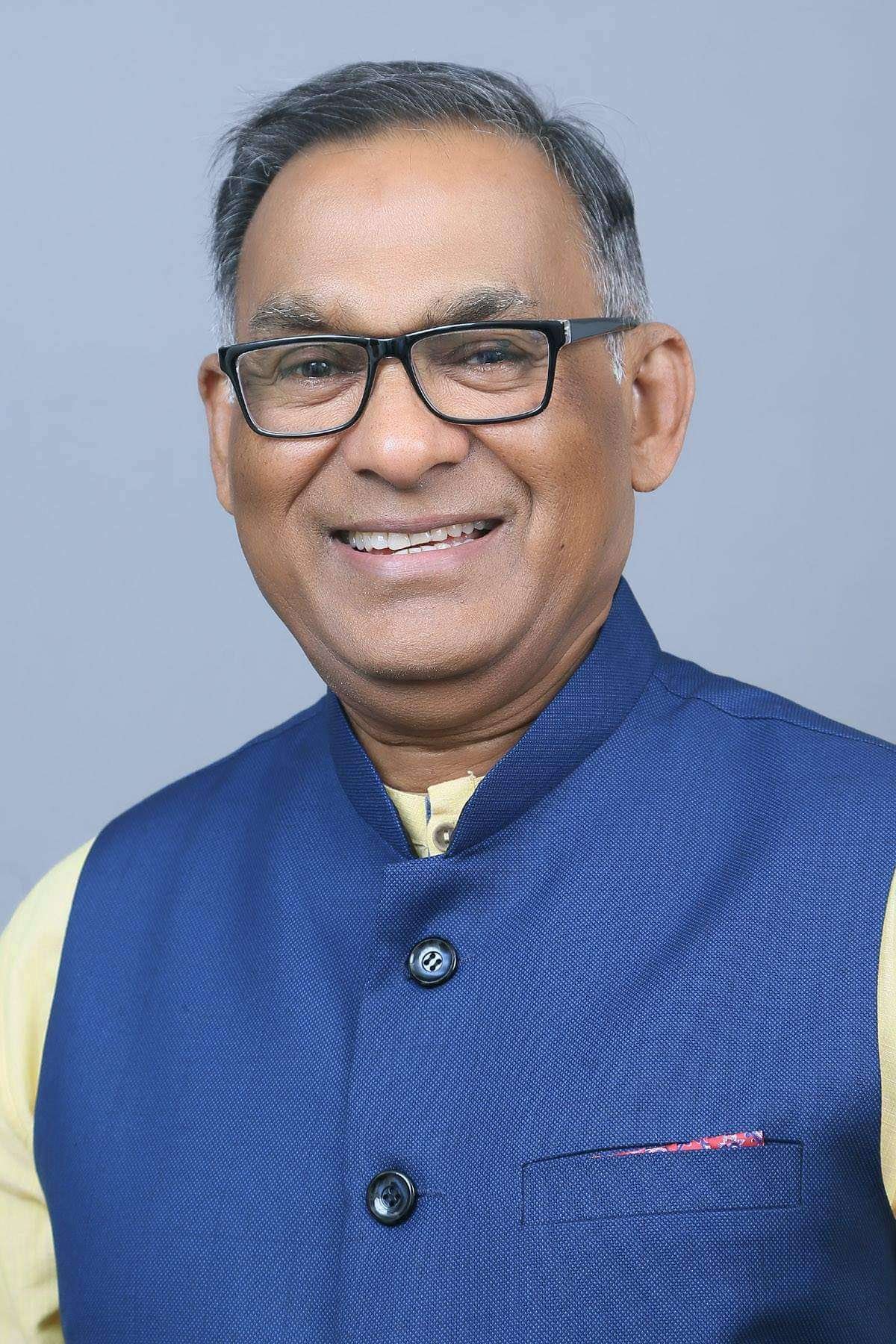 Dr. Ipe Mathai